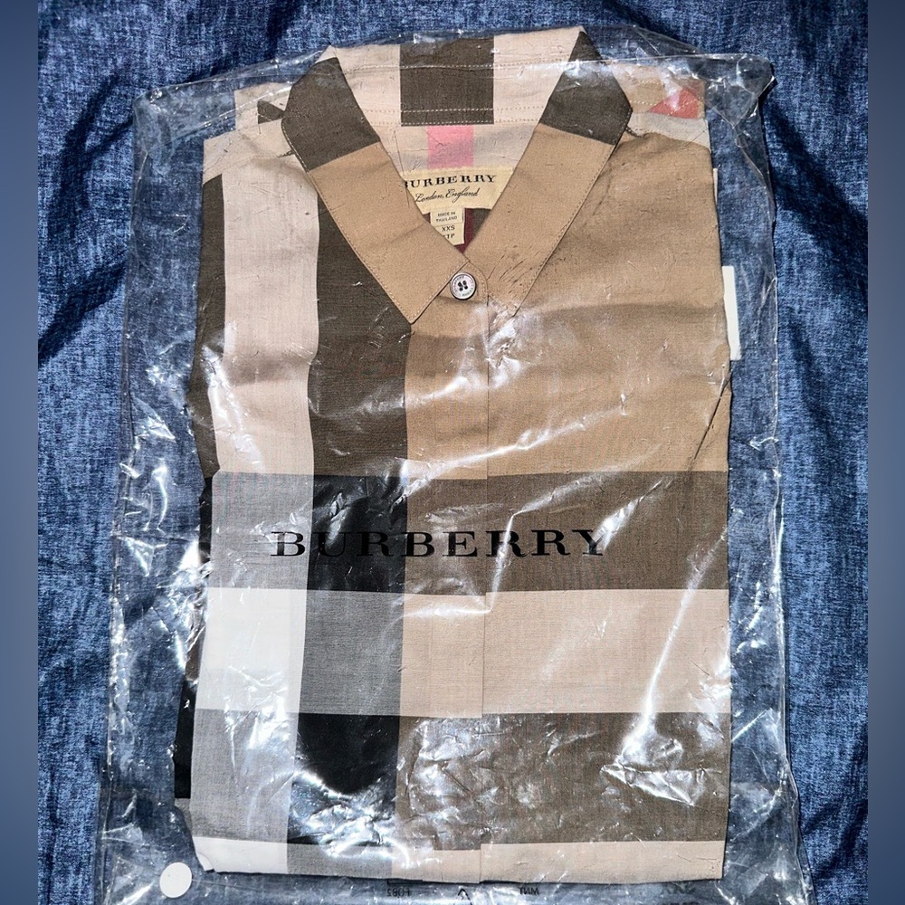 Burberry
Somerton Check Cotton Long-Sleeve Shirt Size XXS